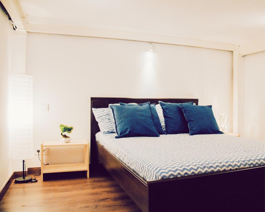 Lollipop Flats City Centre Suite Madrid Exterior photo