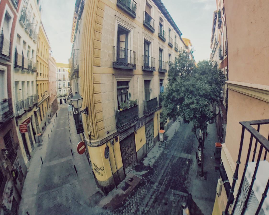 Lollipop Flats City Centre Suite Madrid Exterior photo