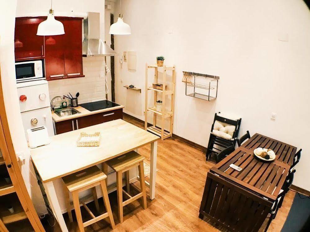 Lollipop Flats City Centre Suite Madrid Exterior photo